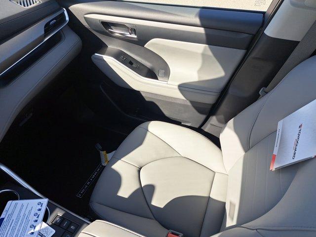 new 2026 Toyota Highlander car, priced at $53,538