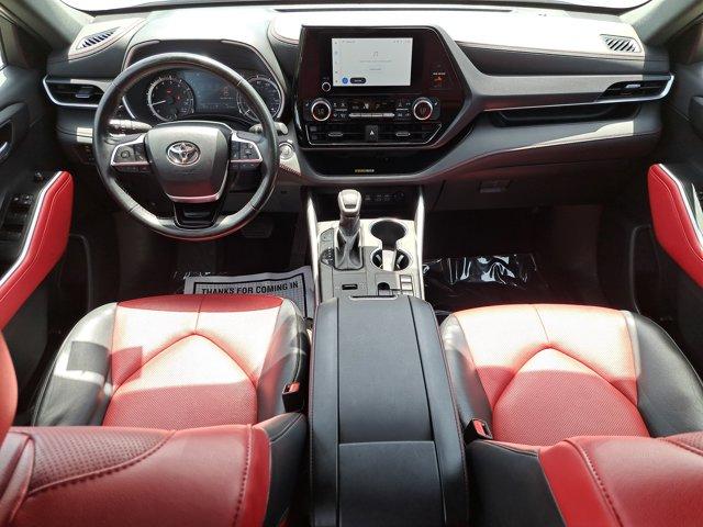 used 2023 Toyota Highlander car, priced at $39,982