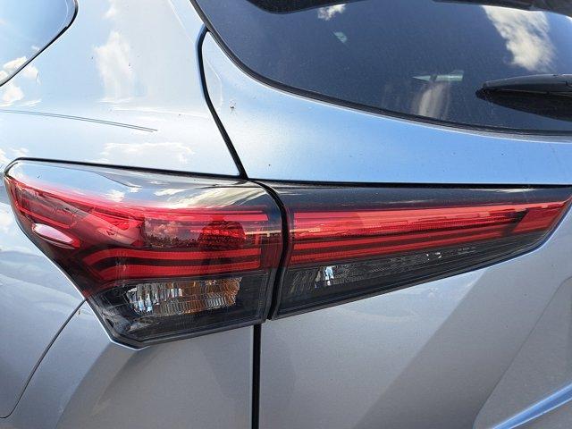 used 2023 Toyota Highlander car, priced at $41,792