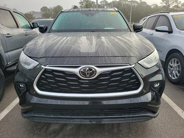 used 2020 Toyota Highlander car