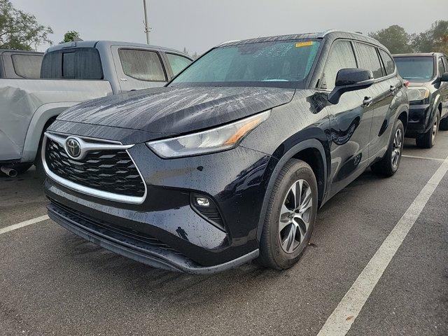 used 2020 Toyota Highlander car