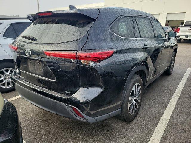 used 2020 Toyota Highlander car