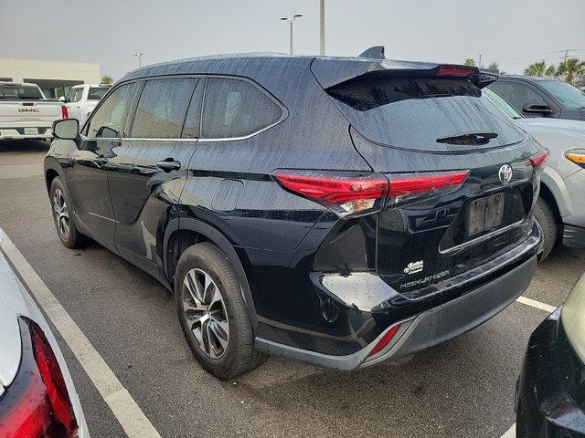 used 2020 Toyota Highlander car