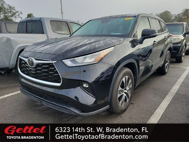 used 2020 Toyota Highlander car