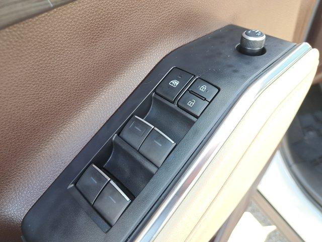 used 2022 Toyota Highlander Hybrid car, priced at $32,811