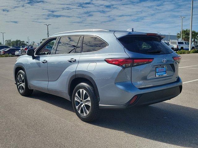 used 2021 Toyota Highlander car, priced at $30,375