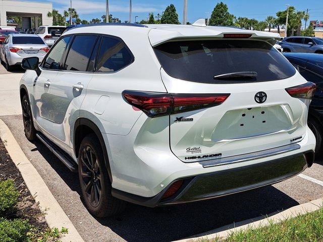 used 2022 Toyota Highlander car, priced at $42,578