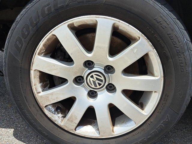 used 2007 Volkswagen Rabbit car, priced at $5,888