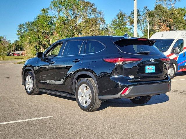 used 2022 Toyota Highlander car, priced at $31,993