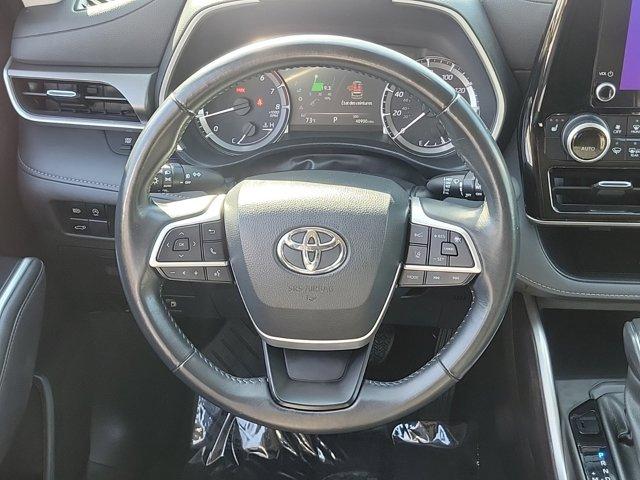 used 2023 Toyota Highlander car, priced at $36,333