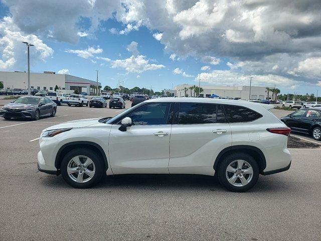 used 2021 Toyota Highlander car, priced at $20,923