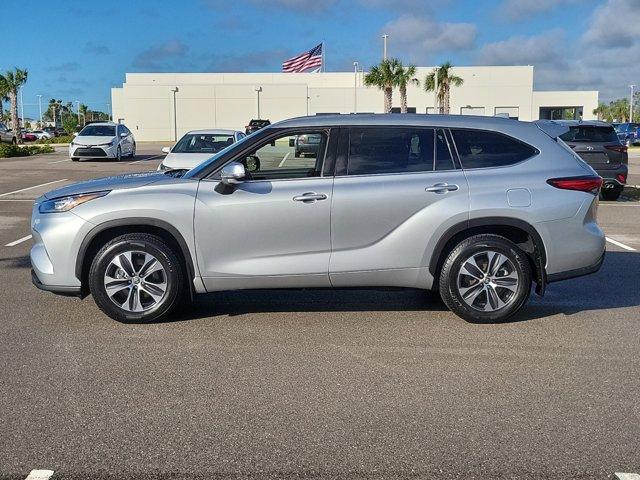 used 2020 Toyota Highlander car, priced at $28,493