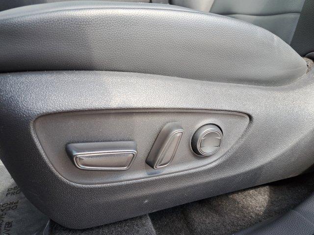 used 2025 Toyota Highlander Hybrid car, priced at $47,634