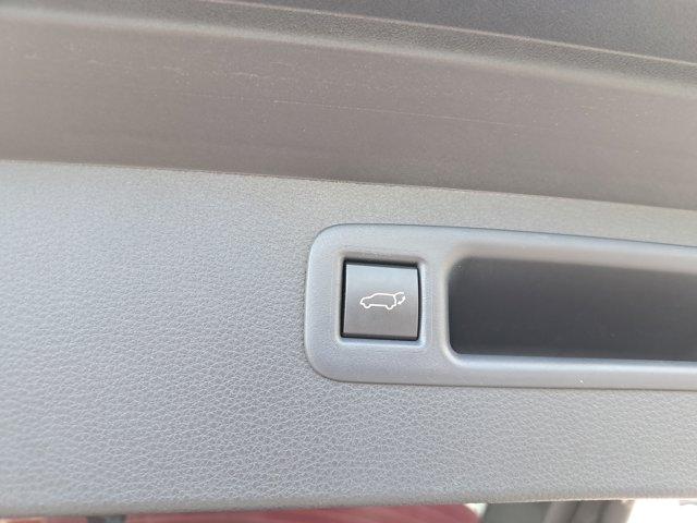 used 2025 Toyota Highlander Hybrid car, priced at $47,634