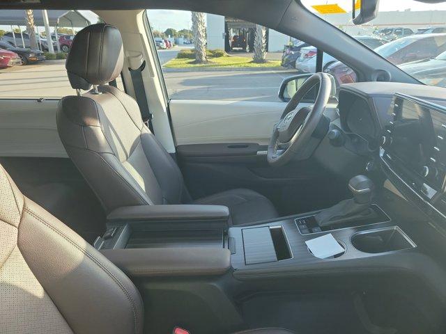 used 2024 Toyota Sienna car, priced at $49,991