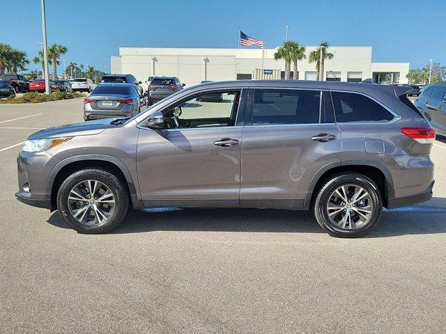 used 2019 Toyota Highlander car, priced at $25,455