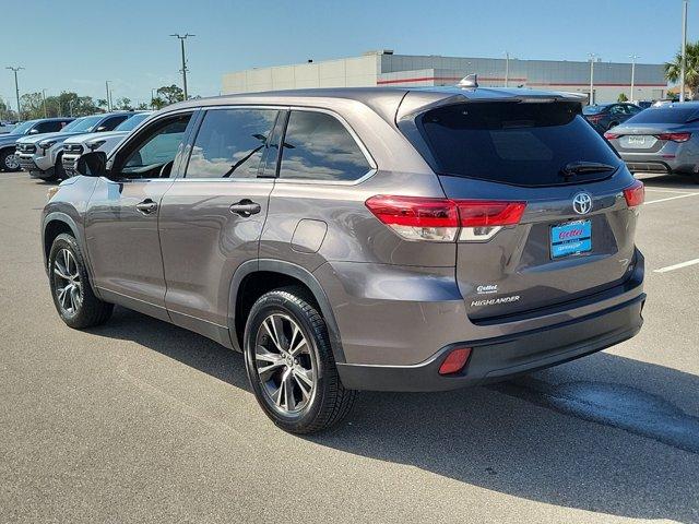 used 2019 Toyota Highlander car, priced at $25,455