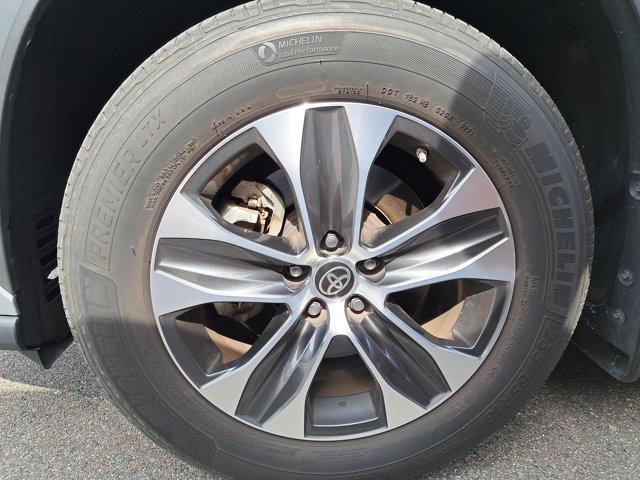 used 2023 Toyota Highlander car, priced at $35,810