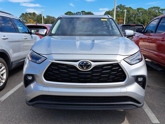 used 2023 Toyota Highlander car, priced at $35,810