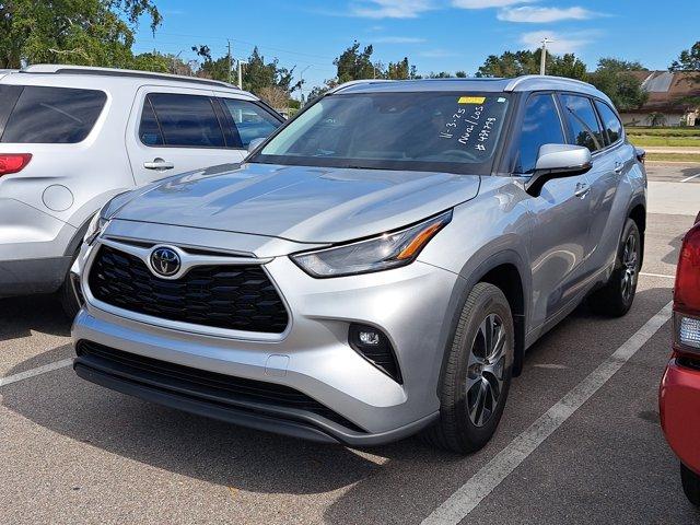 used 2023 Toyota Highlander car, priced at $35,810