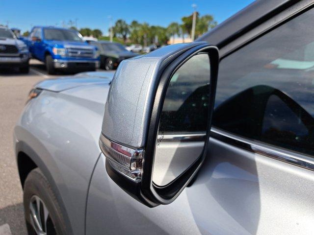 used 2023 Toyota Highlander car, priced at $35,810