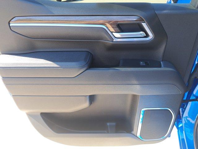 used 2025 Chevrolet Silverado 1500 car, priced at $50,729