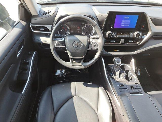used 2023 Toyota Highlander car, priced at $36,709