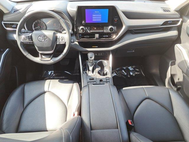 used 2023 Toyota Highlander car, priced at $36,709