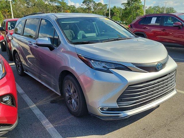 used 2021 Toyota Sienna car