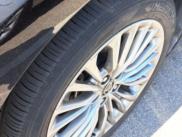 used 2022 Toyota Avalon Hybrid car, priced at $35,991