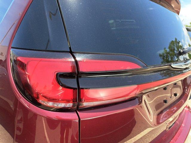 used 2021 Chrysler Pacifica car, priced at $20,991