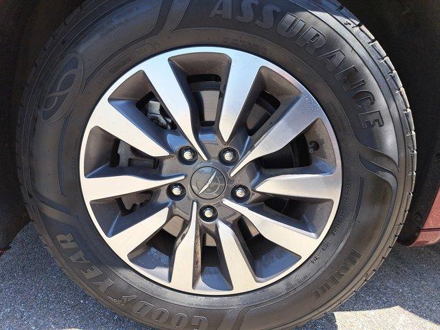 used 2021 Chrysler Pacifica car, priced at $20,991