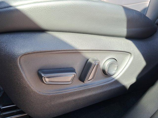 used 2021 Toyota Highlander car, priced at $31,386