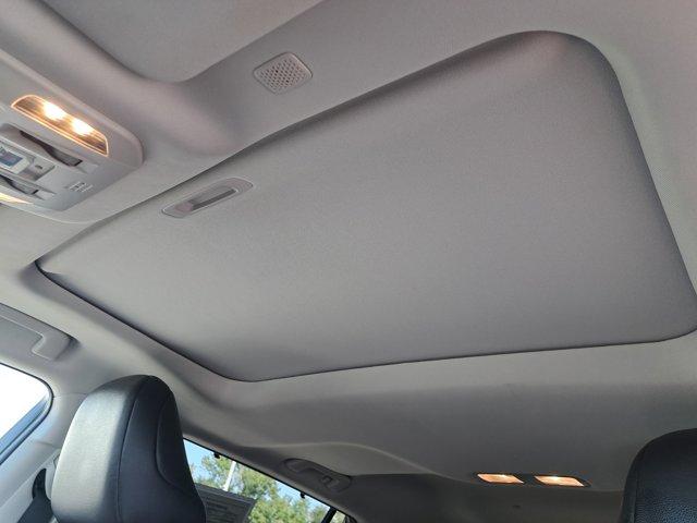 used 2021 Toyota Highlander car, priced at $31,386