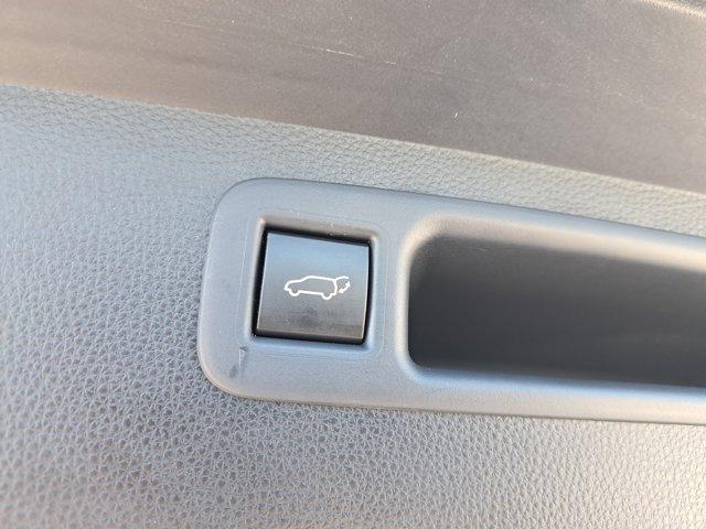 used 2021 Toyota Highlander car, priced at $31,386