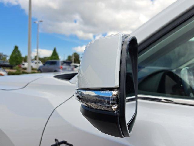 new 2025 Toyota Grand Highlander car