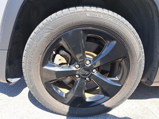 used 2016 Jeep Cherokee car, priced at $13,639