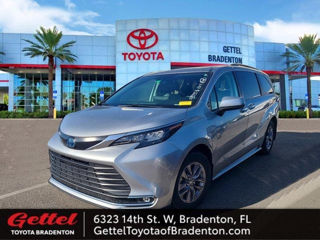 used 2024 Toyota Sienna car, priced at $40,637