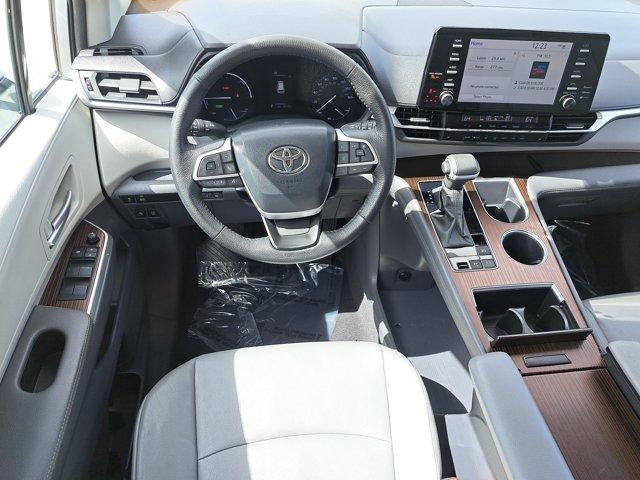 used 2024 Toyota Sienna car, priced at $42,991