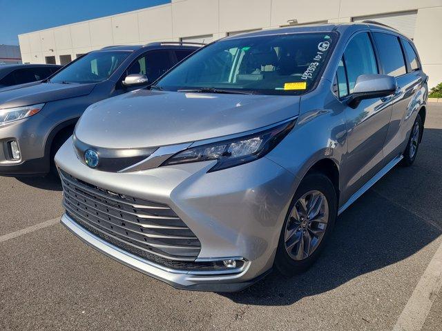 used 2024 Toyota Sienna car
