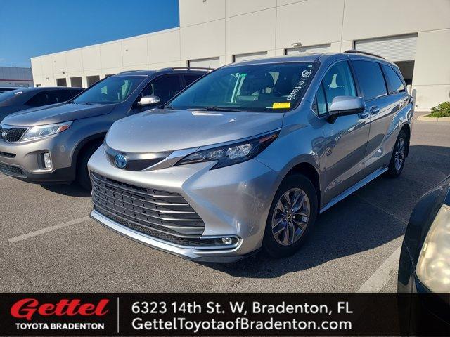 used 2024 Toyota Sienna car