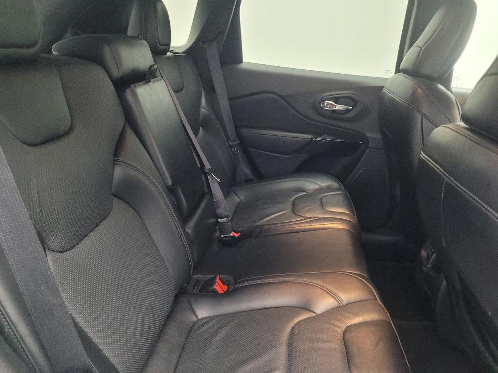 used 2023 Jeep Cherokee car, priced at $23,295