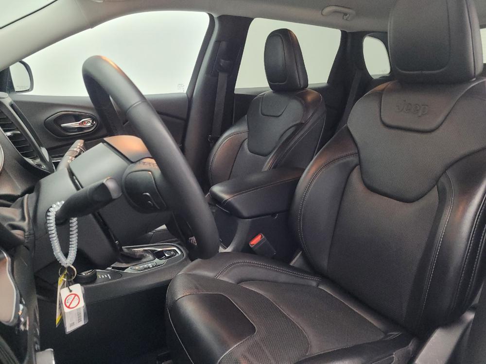 used 2023 Jeep Cherokee car, priced at $23,295