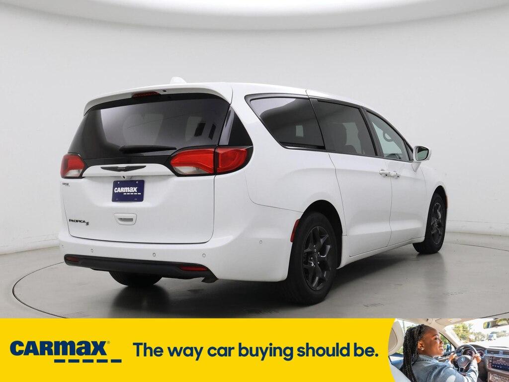 used 2020 Chrysler Pacifica car, priced at $28,998