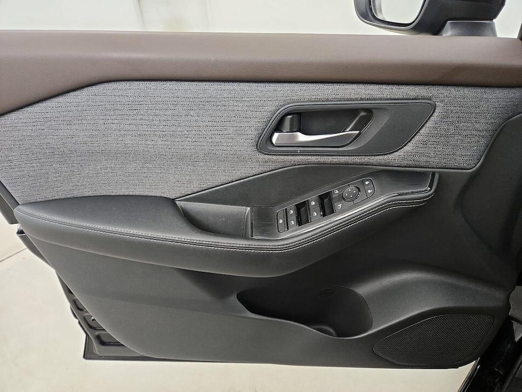 used 2023 Nissan Rogue car, priced at $22,998