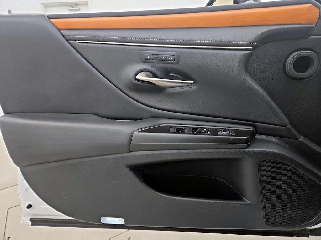 used 2019 Lexus ES 350 car, priced at $31,998