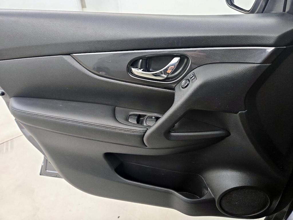 used 2017 Nissan Rogue car, priced at $14,998