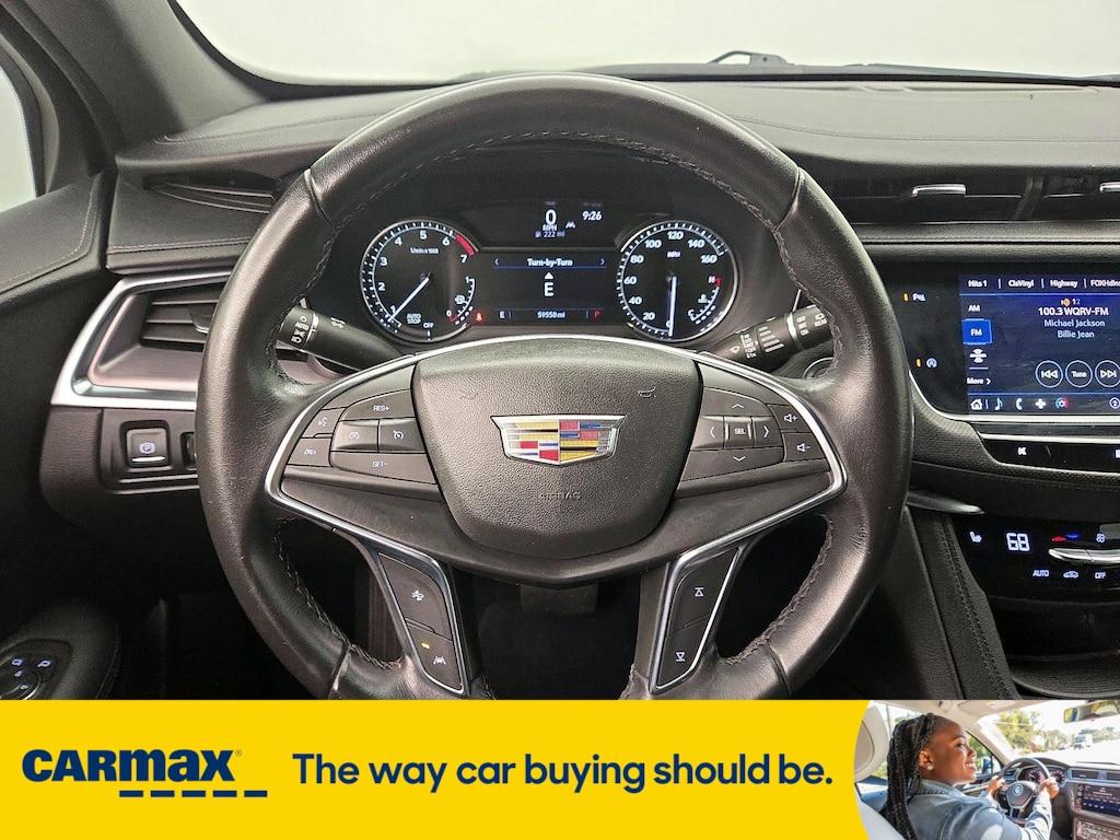 used 2021 Cadillac XT5 car, priced at $23,998