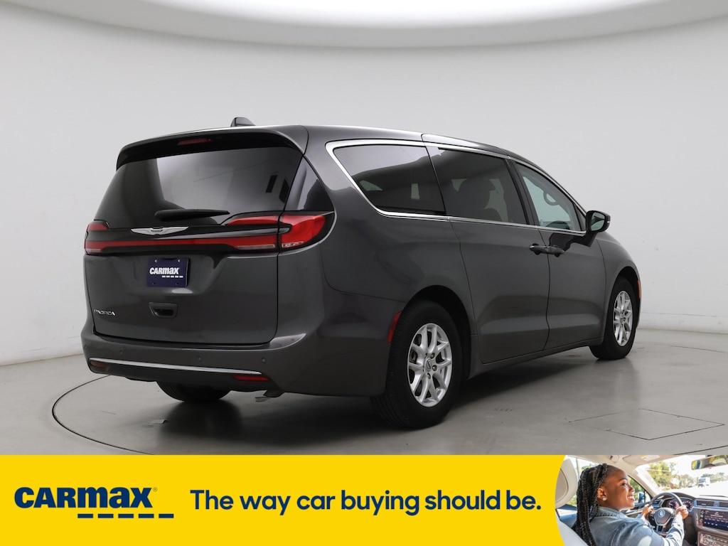 used 2023 Chrysler Pacifica car, priced at $24,998