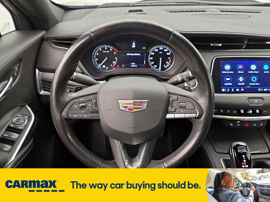 used 2023 Cadillac XT4 car, priced at $31,998